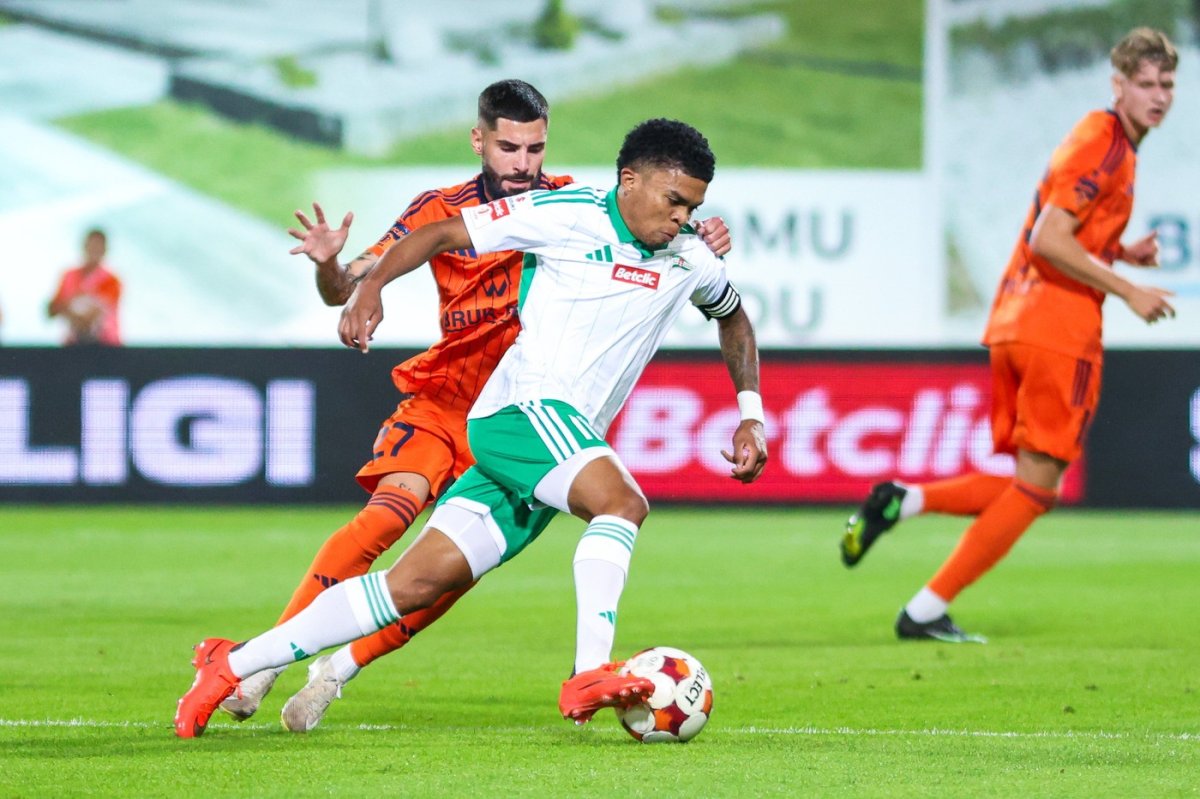 Camilo Mena, fotbalistul dorit de PAOK