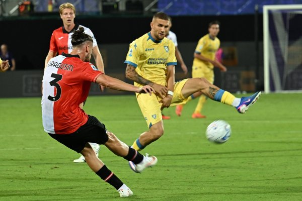 Radu Drăgușin, în pericol după ce Fiorentina și-a schimbat antrenorul!