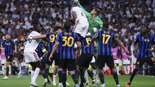 Titularul lui Cristi Chivu a fost desființat în direct după eșecul cu Real Madrid: ”Nu are ce să caute la Inter!”