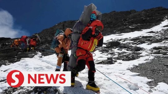 Șerpașul Gelje salvează o viață pe Everest, după șase ore de luptă cu muntele