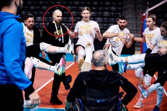 Corupere de minori la Voluntari. Antrenorul secund al echipei feminine de volei, Alexandru-Gabriel Enache, a fost dat afară, fiind acuzat că trimitea materiale pornografice mai multor junioare