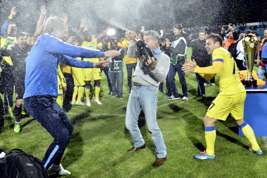 Fotbalistul de la FCSB a plecat din cantonamentul echipei și a semnat în Premier League