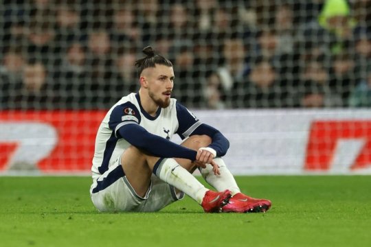 S-a aflat totul! Tottenham a vrut să îl vândă pe Drăgușin în această iarnă! Ce sumă doreau englezii pentru român