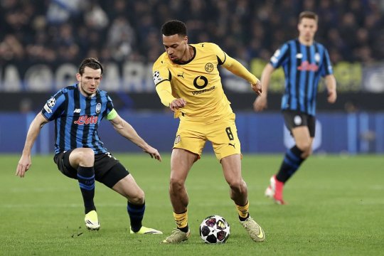 Calificare dramatică în optimile Champions League: două cartonașe roșii și un penalty, toate în trei minute