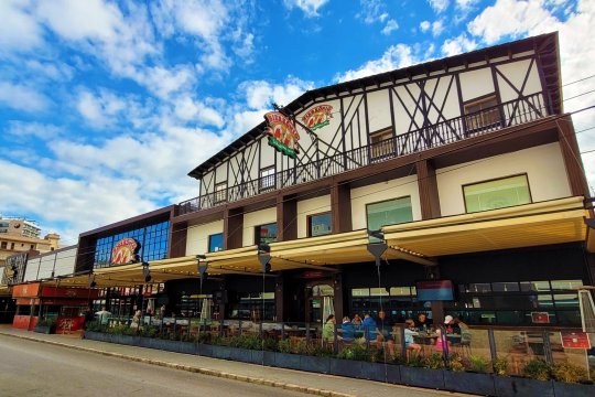 Fostul jucător de la Dinamo a devenit ospătar în Spania după retragere: ”Bani mulți! M-am dus la muncă, nu am venit să cer echipă”