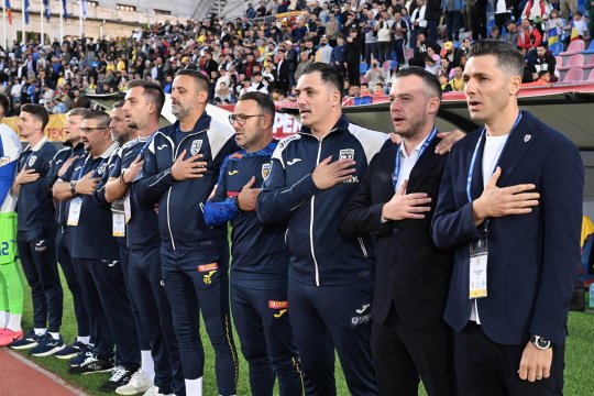 Anchetă la FRF după fotografia postată de Nicu Gheară alături de stafful naționalei U21: ”Reprezintă o abatere disciplinară”