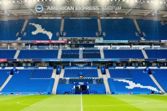 Brighton a pus 17 milioane de euro pe masă pentru fotbalistul român