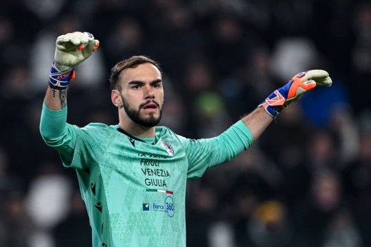 Răzvan Sava, aproape de revenirea în SuperLiga! Portarul poate semna cu rivala CFR-ului