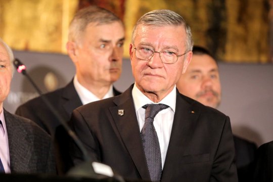 Fostul mare jucător român acuză că echipa sa nu a câștigat Liga 1 din cauza conflictului dintre finanțator și Mircea Sandu: ”O cred real! Simțeam arbitrajele”