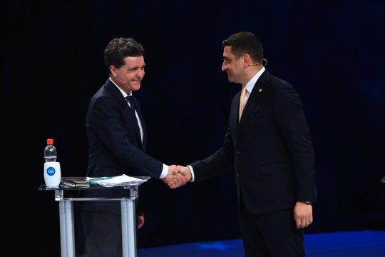 Nicușor Dan vs George Simion. Surpriză enormă anunțată de casele de pariuri