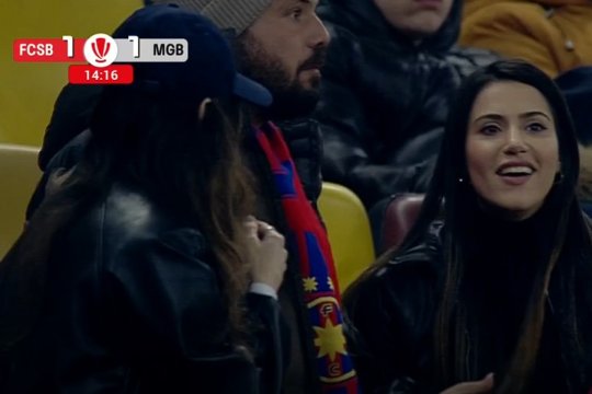 Bucurie de câteva secunde: Arad a înscris la debut, dar VAR i-a anulat golul sub privirile soției gravide