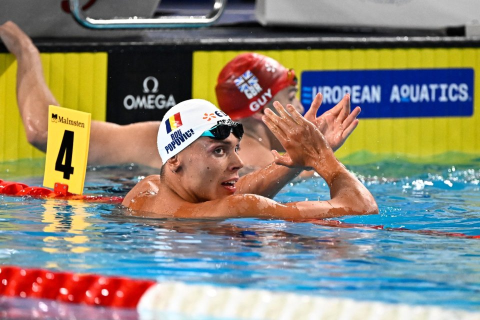 David Popovici, unic în istoria Europenelor! Performanță fabuloasă după ce a câștigat aurul la 200 m liber. Reacția campionului: ”Nu înot pentru titluri, ci pentru dragul de a excela!”