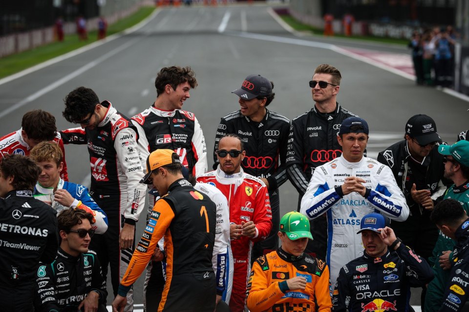 Dueluri explozive în F1 2026. Russell vs. Antonelli și Leclerc vs. Hamilton aprind deja atmosfera