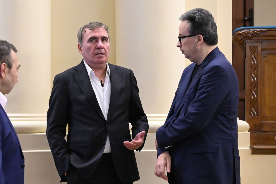 Orașul din România numit ”Mica Sicilie” de Marius Mitran: ”Acolo ori ești cu ei, ori nu ești cu ei. Nu poți să te împarți”