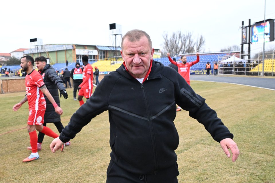 Dorinel Munteanu și-a criticat aspru jucătorii după înfrângerea cu Rapid: ”Am luat gol pe o greșeală individuală. E rușinos ce am făcut astăzi”