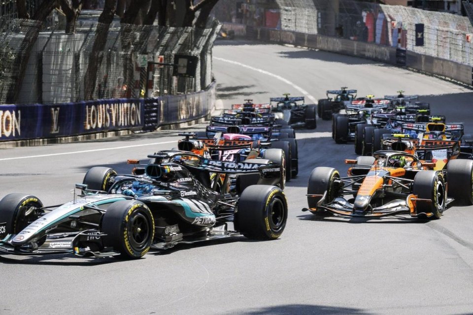 Antonelli, victorie și în Monaco după o cursă nebună! Verstappen a fost nevoit să abandoneze