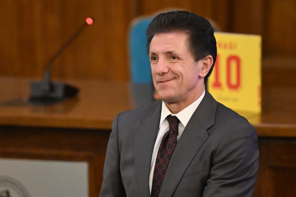 Gică Popescu a propus un fotbalist român la Barcelona: ”A vorbit cu președintele”