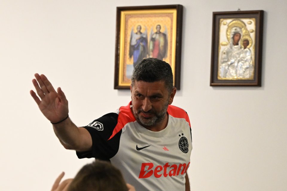 Cine e antrenorul care ar urma să îl înlocuiască pe Baciu la FCSB: ”99%!”