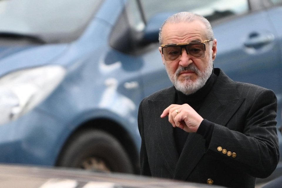 Gigi Becali a răbufnit după ce FCSB a fost umilită de UTA Arad: ”Poate să fie un final de eră. Nu mă mai pricep!”