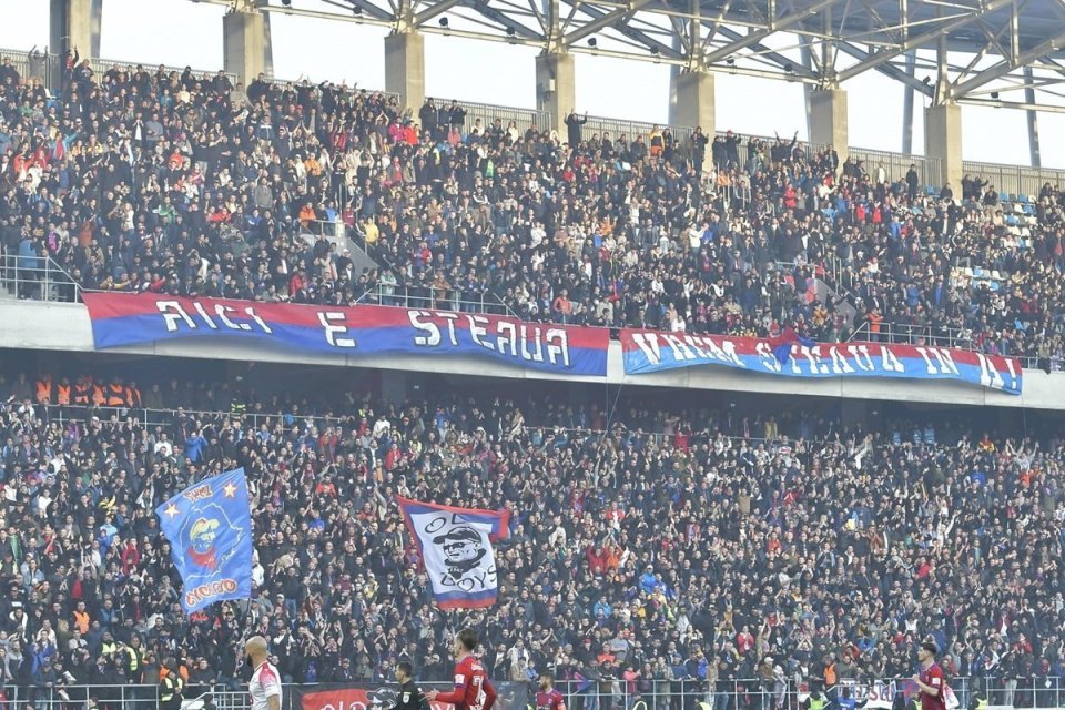 Fotbalistul Stelei s-ar fi urcat ”beat mort” la volan și a făcut accident: ”A plecat de la o petrecere la care am fost și eu”