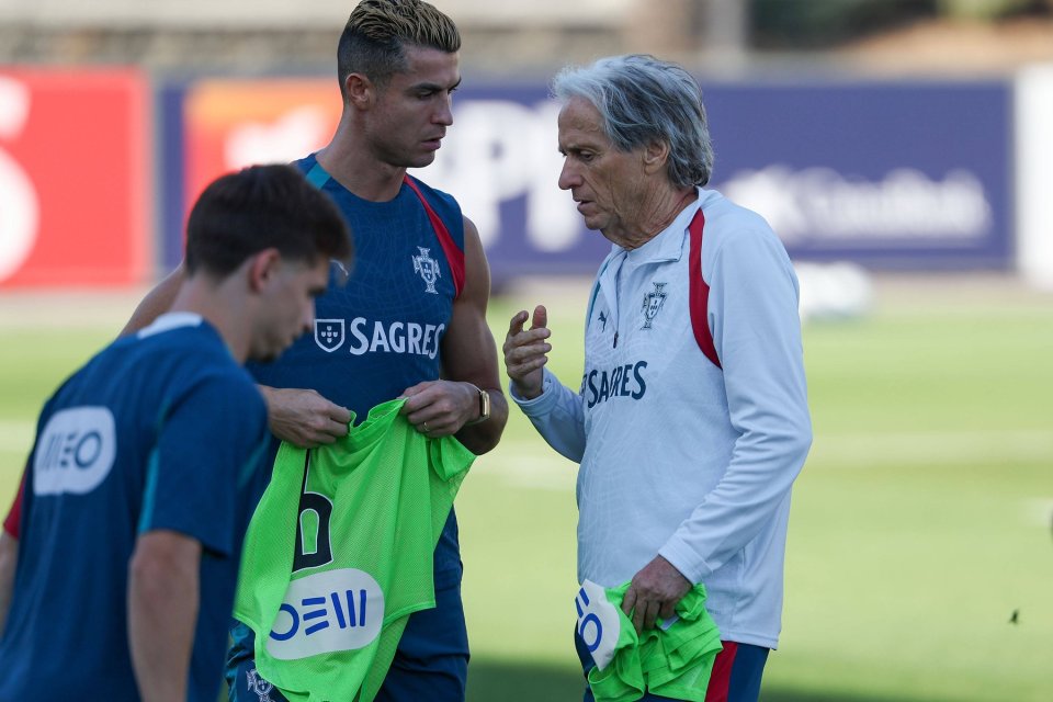 Cristiano Ronaldo, scrisoare-bombă! Clarifică scandalul de la națională și îl atacă direct pe Jorge Jesus: ”În 25 de ani de carieră, niciodată nu am făcut asta”