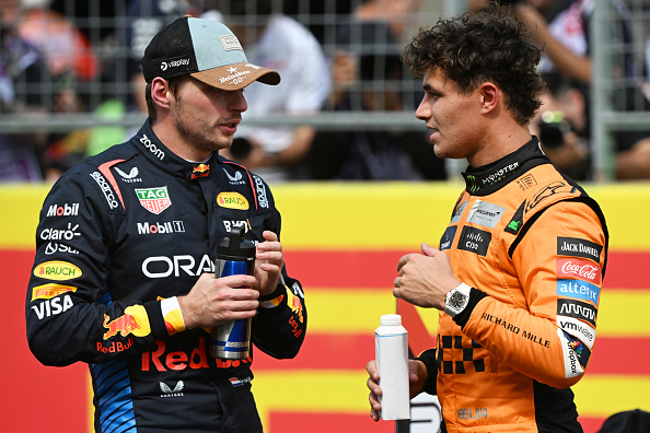 Max Verstappen și Lando Norris