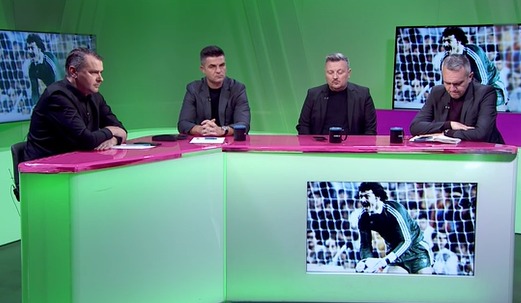 Momentul în care moderatorul Vali Moraru și invitații săi au ținut un minut de reculegere în studioul Digi Sport