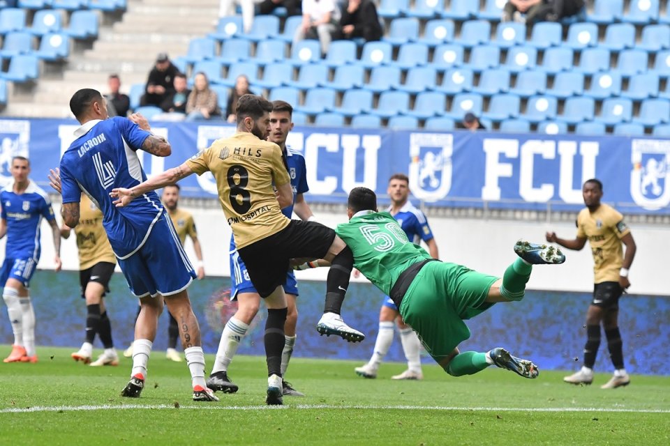 FC Voluntari este pe locul 12 în clasament, iar FCU Craiova este pe 16.