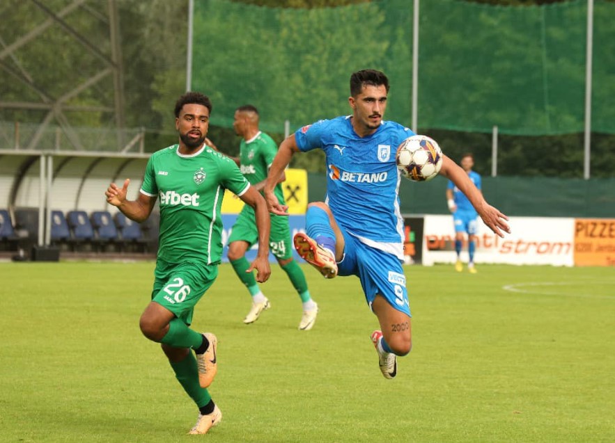 Andrei Ivan (dreapta), în amicalul cu Ludogorets