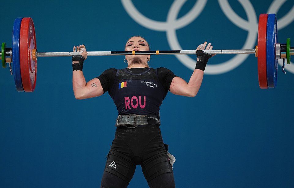 Mihaela Cambei, medaliată cu argint la Jocurile Olimpice, haltere 49 de kg