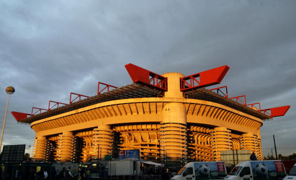 Stadionul San Siro, care îi găzduiește pe cei de la Inter și AC Milan