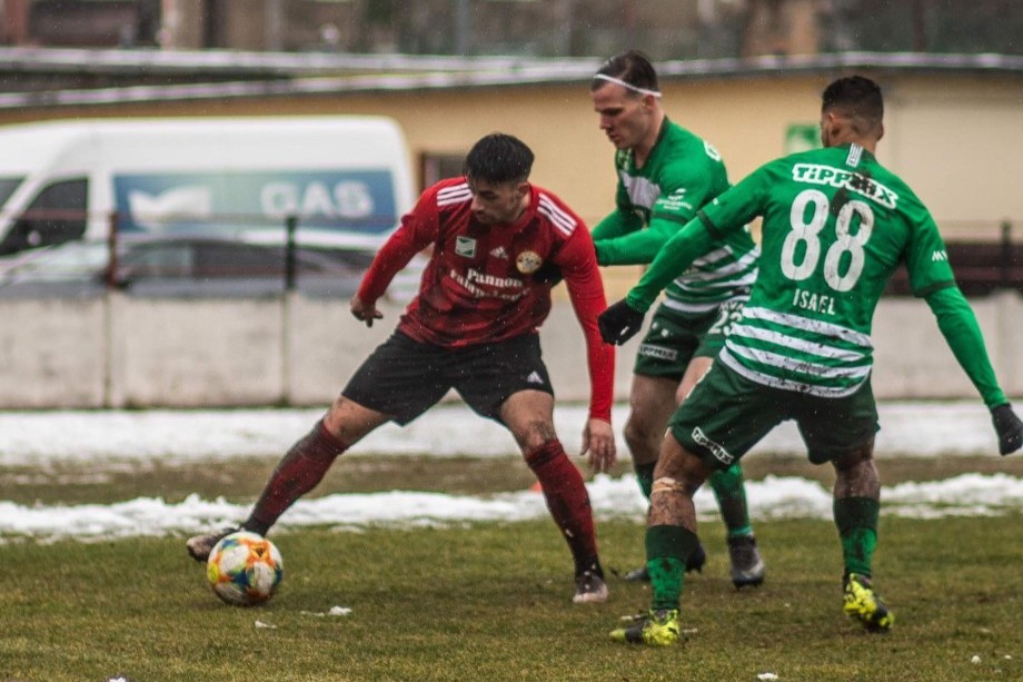 Kanalos, pe vremea când era cu gândul doar la fotbal