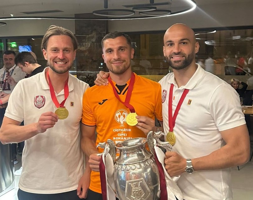 Stipe Juric, cu trofeul Cupei României cucerit în această primăvară cu CFR Cluj
